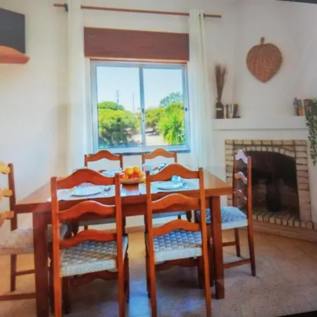 Mila - 3 Bedroom With Pool
