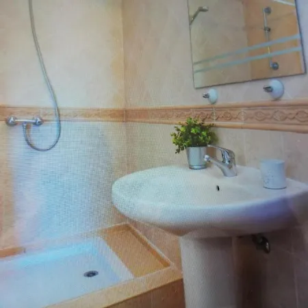 Mila - 3 Bedroom With Pool 펜션 *